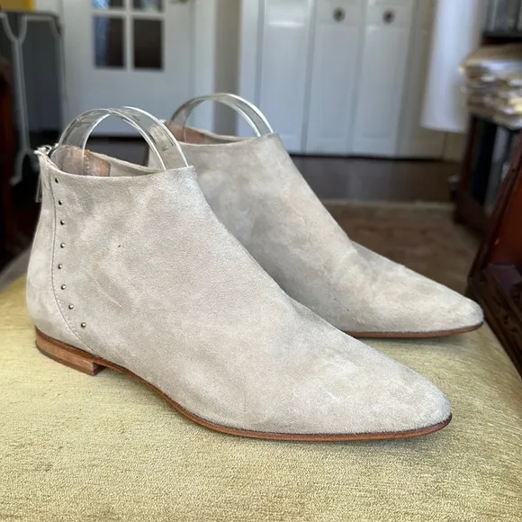 Bells &amp; Becks The Beatricia Beige Suede Ankle Boots Pointed Toe Size 7.5