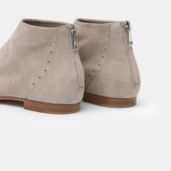 Bells &amp; Becks The Beatricia Beige Suede Ankle Boots Pointed Toe Size 7.5