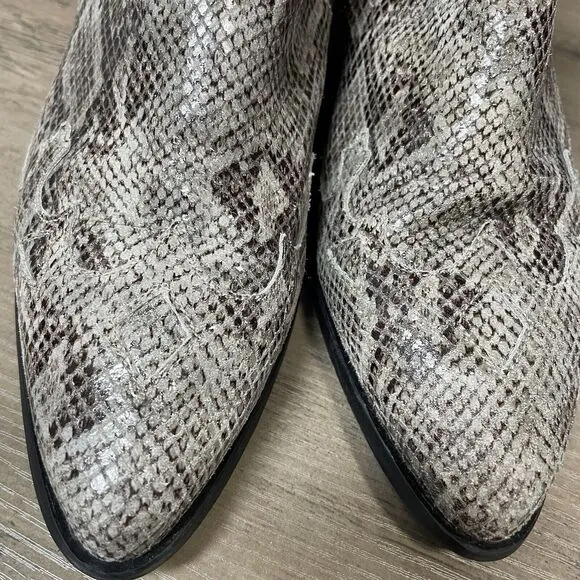 BIANCO. Snake Side Zip Bootie Ankle Boots PORTUGAL Pointed Toe US 8 EU 39