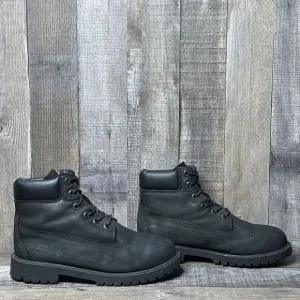Big Kids Timberland Classic Black Leather 6&quot; Premium Cuff Ankle Boots Size 5 Y