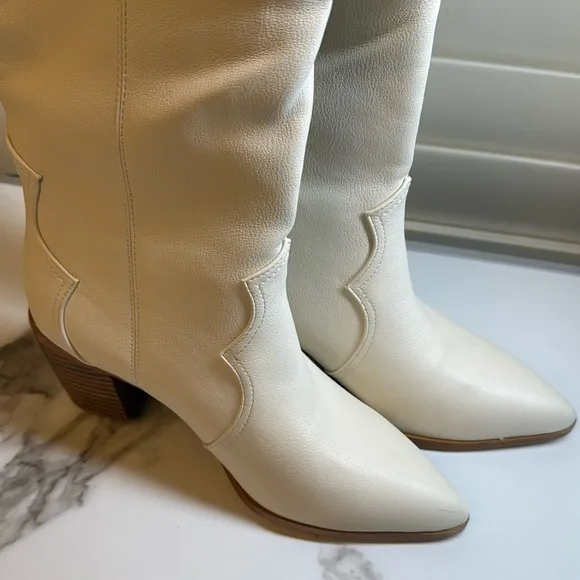 Billini Novena western off-white woman’s knee high boots Size 10