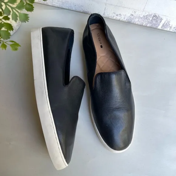 BIRDIES black Leather loafers Size 7.5 new no box