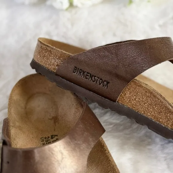 BIRKENSTOCK 41 Gizeh Toe Post Sandals Bronze Golden Brown Toffee • Metallic