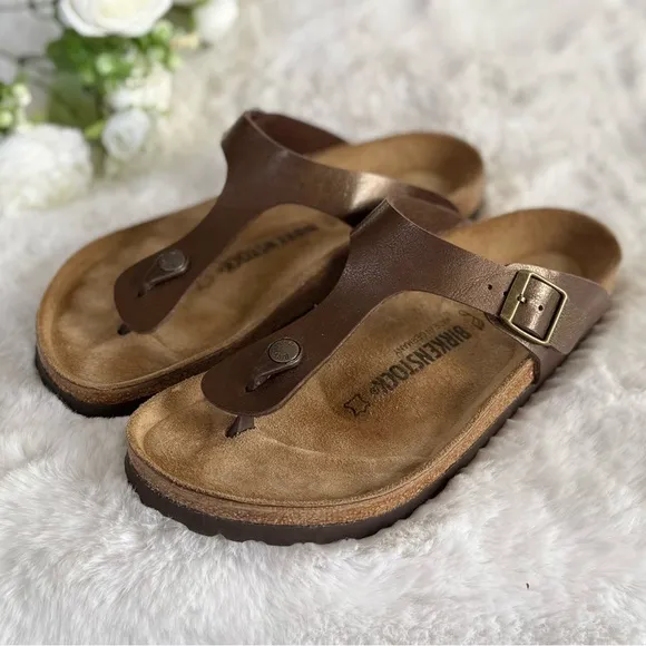 BIRKENSTOCK 41 Gizeh Toe Post Sandals Bronze Golden Brown Toffee • Metallic