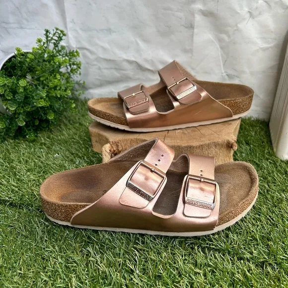 Birkenstock Arizona KidsBirko-Flor- Electric Metallic Copper$59.95 gently used
