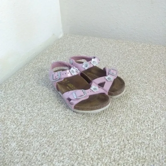 Birkenstock Kids Shinny Pink Leather Sandals