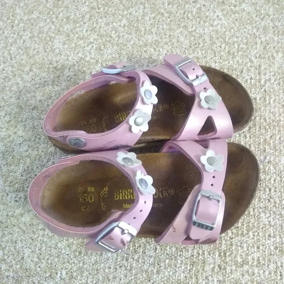 Birkenstock Kids Shinny Pink Leather Sandals