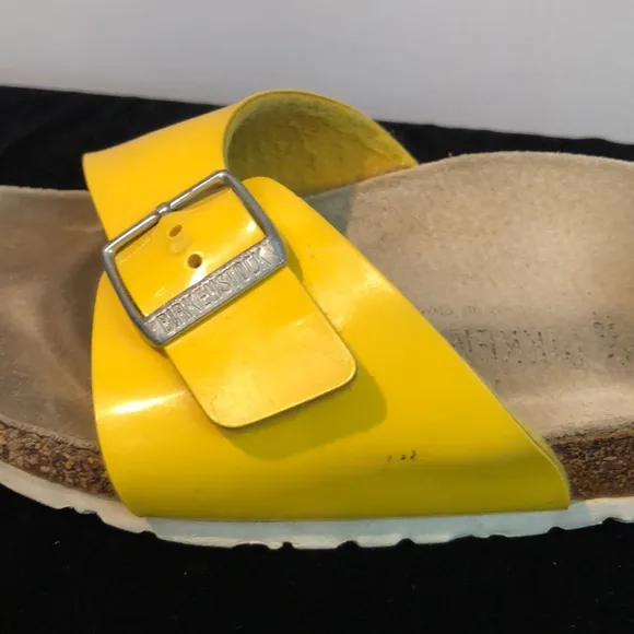 Birkenstock Madrid Bright Yellow Patent Leather Sandals Size 39 US 8/8.5