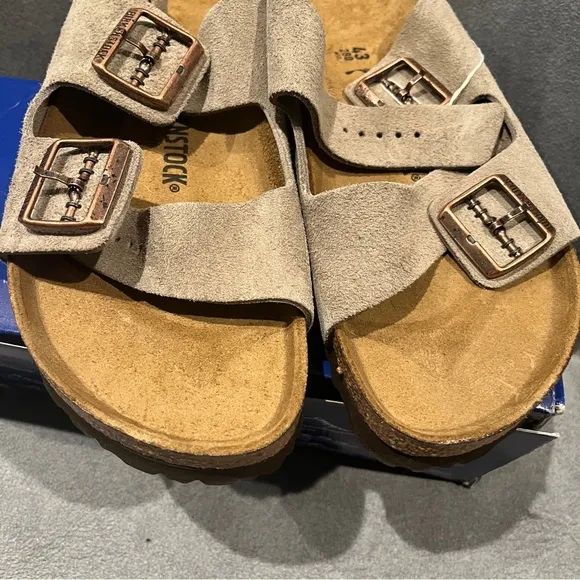 Birkenstock Men’s Arizona Sandals Taupe Suede Leather Size 10