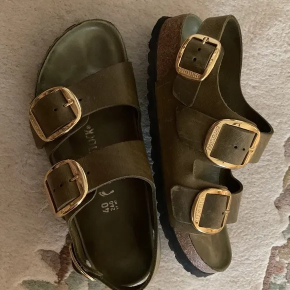 BIRKENSTOCK OILED LEATHER BIG BUKLE OLIVE SANDALS SIZE EU40/US9-9.5