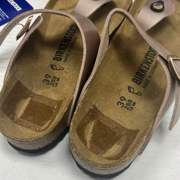 Birkenstock Women’s Gizeh Suede Leather Vintage Sandals