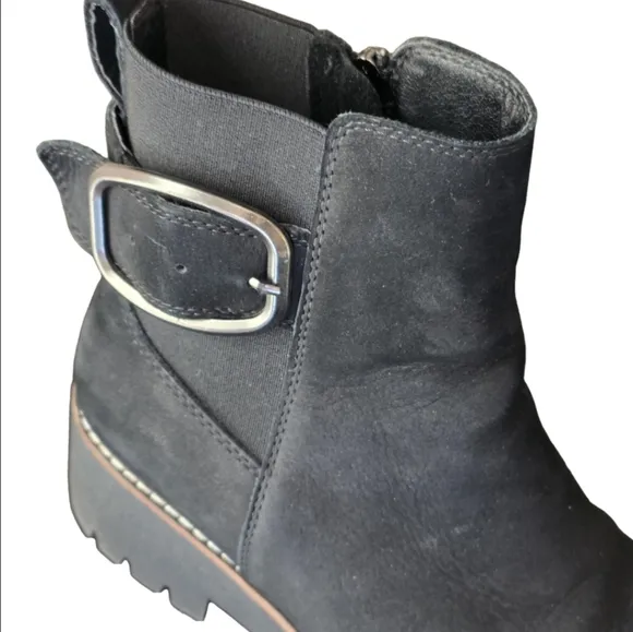 Blondo Black Chunky Heel Waterproof Boots with Buckle Detail EUC