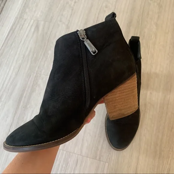 Blondo Norma Nubuck Waterproof Black Suede Ankle Boots