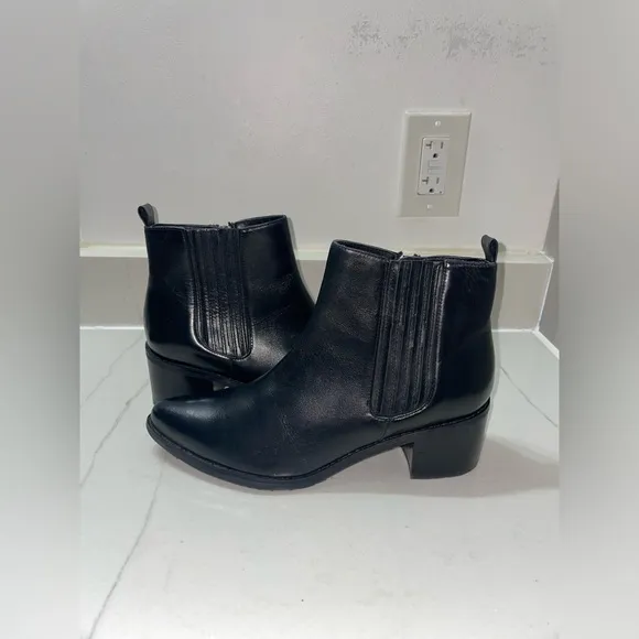 Blondo Sleek Black Leather Elastic Panels Pointy Toe Block Heels Women’s Size 11
