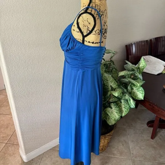 Blue V-Neck Dress with Ruched Waist - Fits Size M, Minor Flaws (Snags/Pilling)