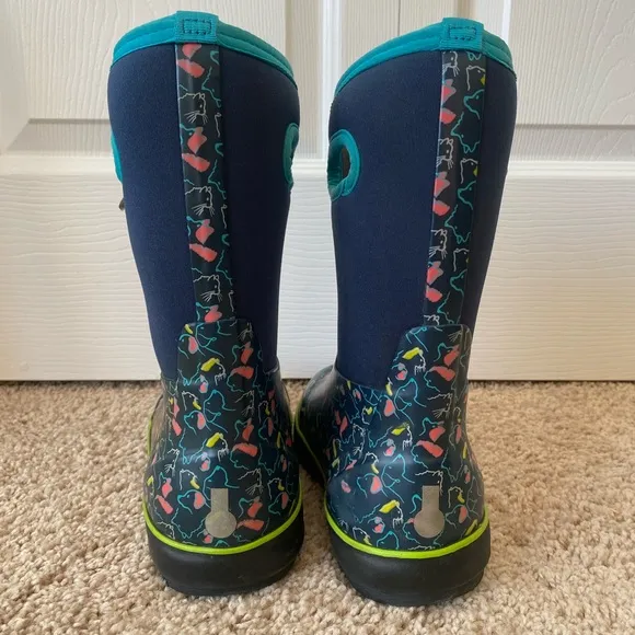 BOGS bloom kids classic ll pets print youth size‎ 2