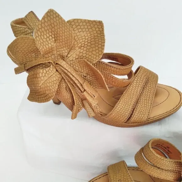 Born Crown Brown Snakeskin Leather Huge Flower Open Toe Sling Back Sandals Sz7