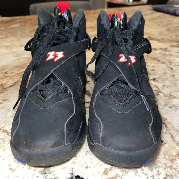 Boys’ Nike Air Jordan 8 Retro Basketball Sneakers size 5.5