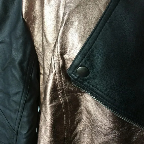 BRAND NEW NWT Metallic Bronze &amp; Black Faux Leather Moto Jacket 26