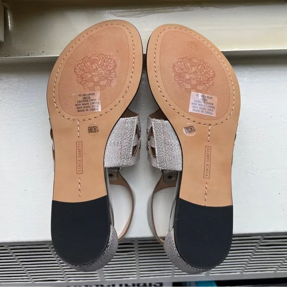 BRAND NEW!!! Size 6 Vince Camuto Sandals