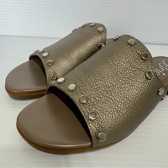 Brighton Pretty Tough Night Studded Pearl Leather Sandals Size 7