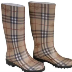 BURBERRY Rain boots- classic Authentic
