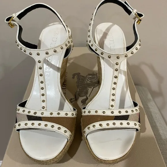 Burberry White and Tan Studded Women's Sandals