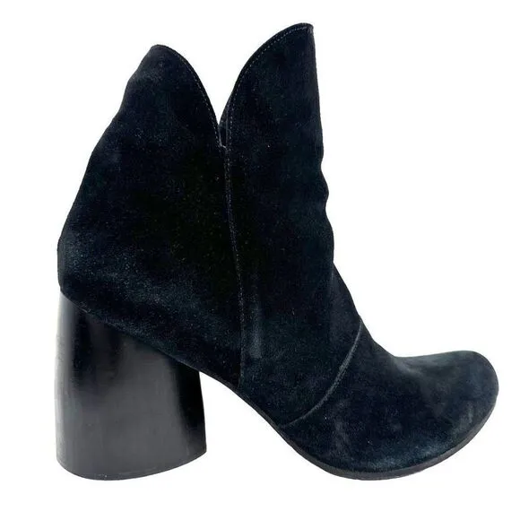 Calleen Cordero Black Suede Chunky Heel Ankle Boots , size 10