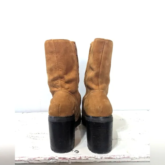Canyon River Blues Heeled Boots in Tan size 6 Vintage Chunky Midcalf Y2K Boho