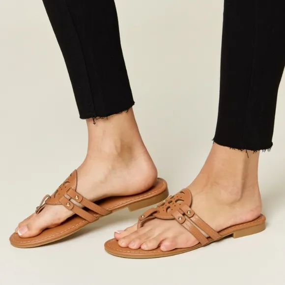Cassiopeia Cutout Sandals