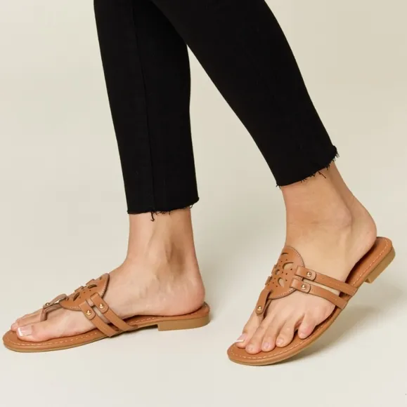 Cassiopeia Cutout Sandals