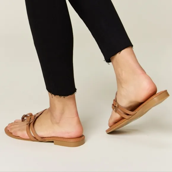 Cassiopeia Cutout Sandals