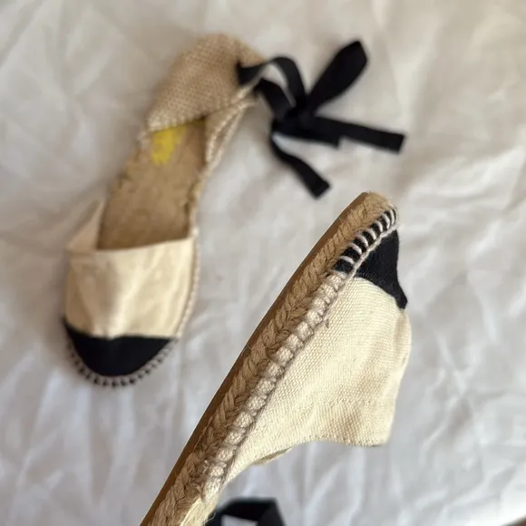 CASTAÑER Beige and Black Espadrille
