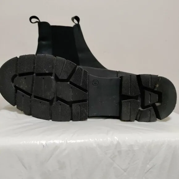 Celtic &amp; Co. Chunky Chelsea Ankle Black Utility Boots Womens 40/ 9