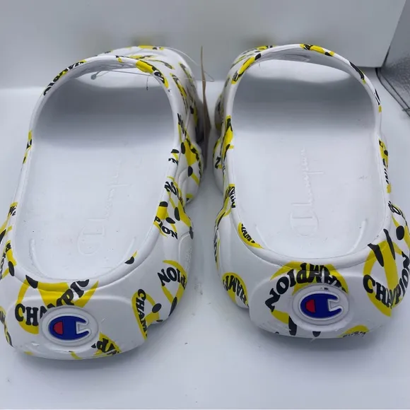 Champion meloso squish smile men slide sandals Size 8