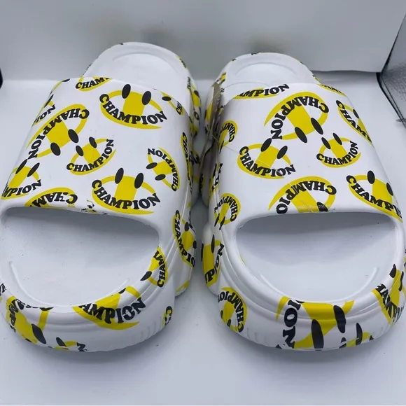Champion meloso squish smile men slide sandals Size 8