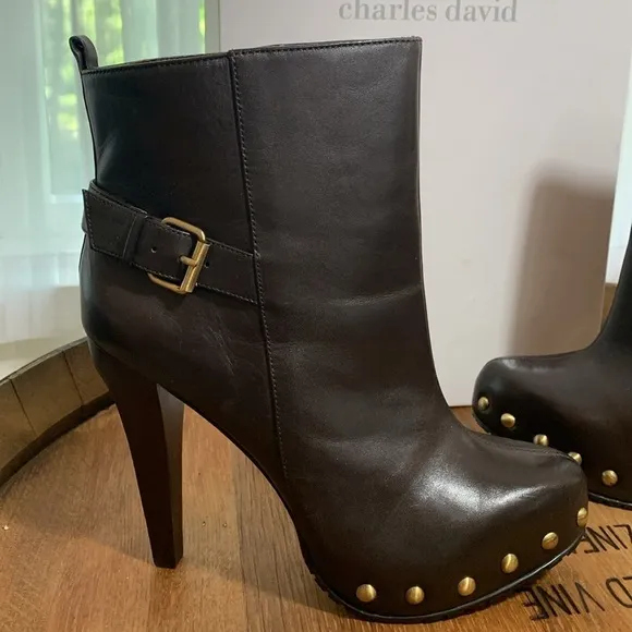 Charles David NIB Biff Brown Leather High Heel Stud Buckle Platform Boots 6.5 B