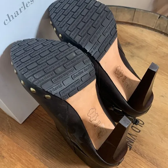 Charles David NIB Biff Brown Leather High Heel Stud Buckle Platform Boots 6.5 B