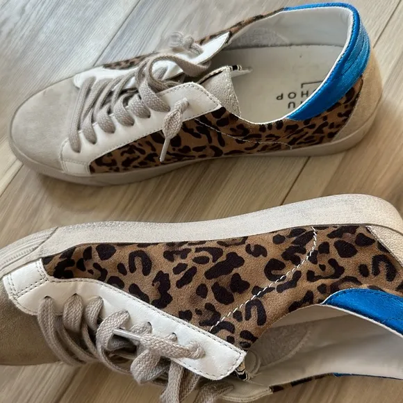 Cheetah/blue sneakers
