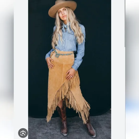 Chelsea &amp; Violet Faux Suede Tiered Fringe Skirt, L, Tan