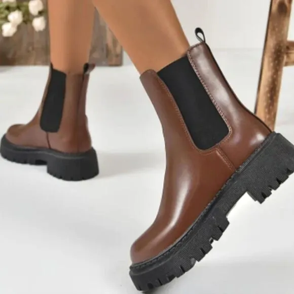 Chelsea Chunky brown boots sz 8