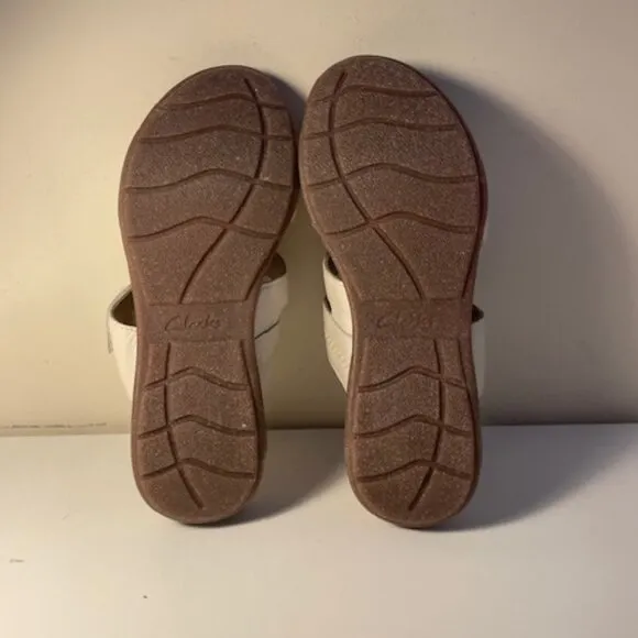 Clarks Collection taupe leather with velcro closures sandals, New