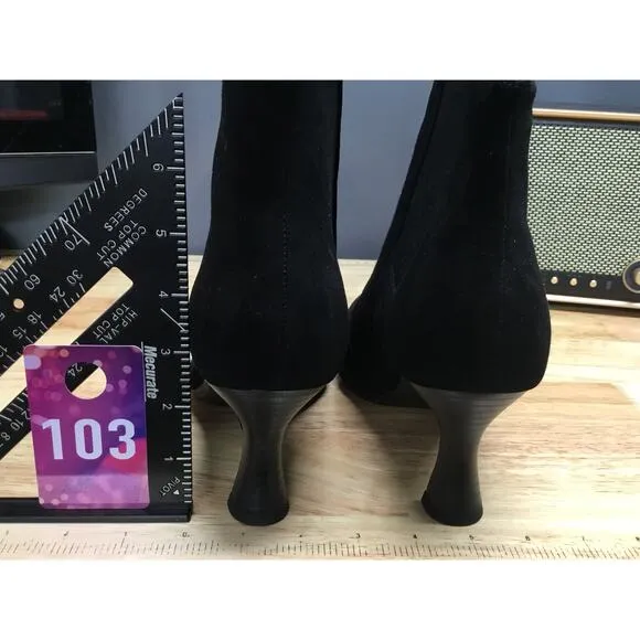 Clarks Women's 10M Black Suede Side Zip Cone Heel Pointed Toe Ankle Bootie Boots
