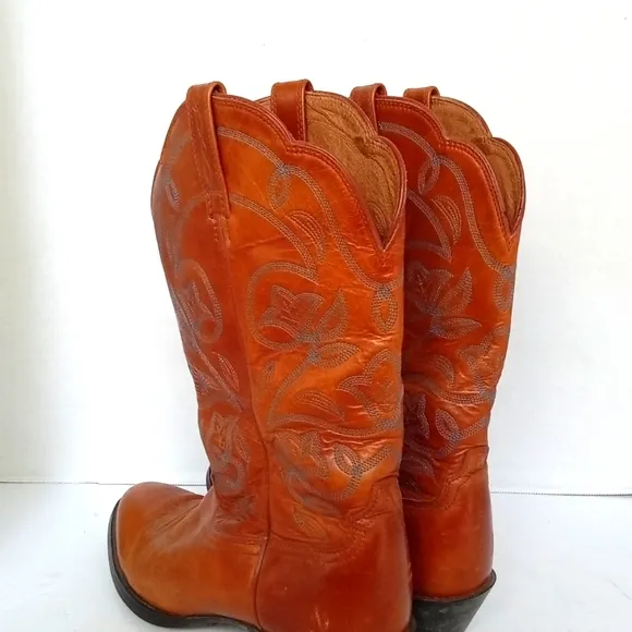 Classic Western Cowboy Boots Cognac Brown Leather‎ Embroidered Traditional Style