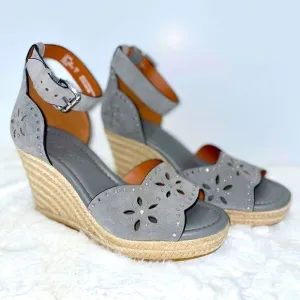 COACH‎ Kelsi Wedge Espadrille Sandals Heather Grey Gray Suede Studded Size 6.5