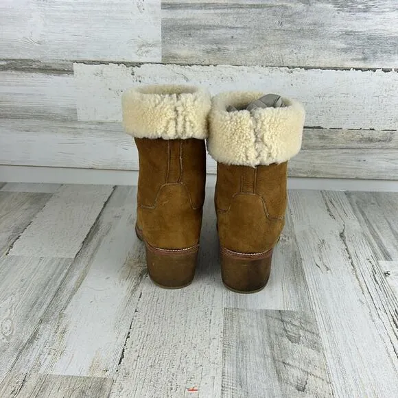 Coach womens size 9 1/2 Patsy chestnut Suede fleece heel ankle Boots