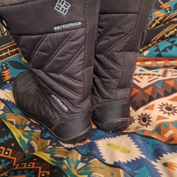 Columbia snow boots