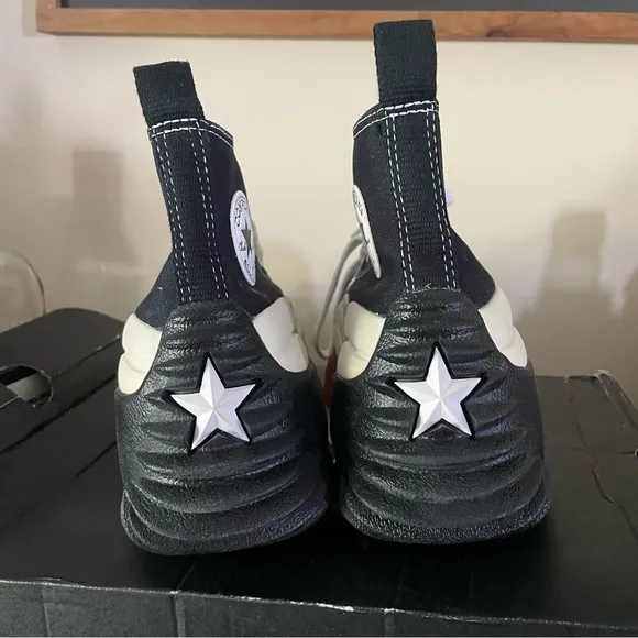 Converse Run Star Motion 'Black Gum Honey' 171545C Women’s size 5 mens size 3.5