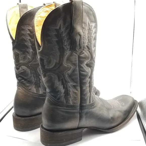 CORRAL  COWBOY BOOTS