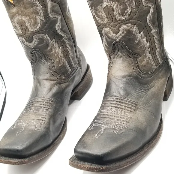 CORRAL  COWBOY BOOTS